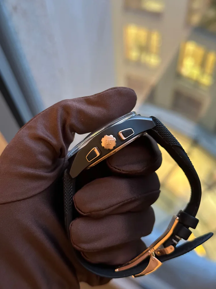 Jaeger-LeCoultre AMVOX Aston Martin